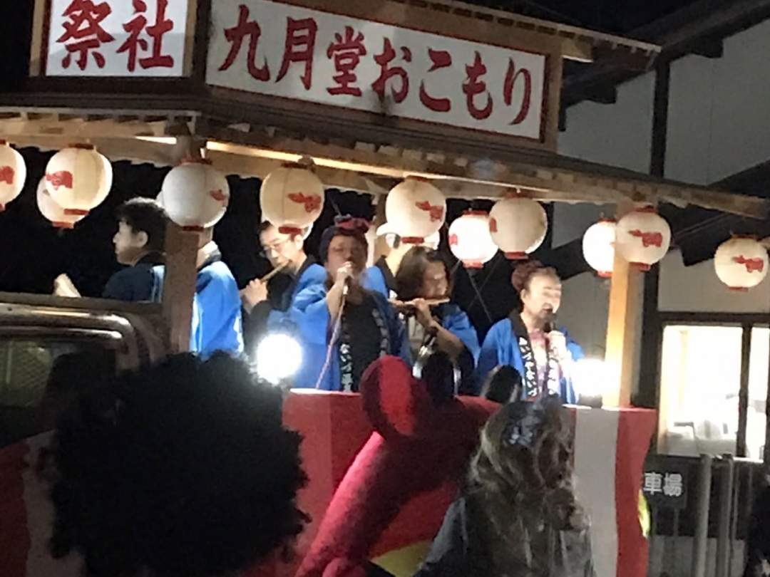 会津磐梯山を歌うのは、スナック斗酒子のオーナー！
音源とは全然違う迫力があるんです。