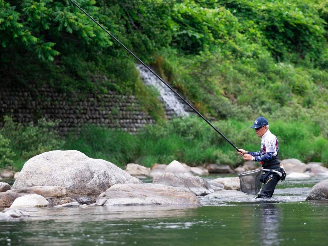 【岐阜・飛騨市】「鮎釣り伝授体験プログラム」のお助けサポーター募集！
