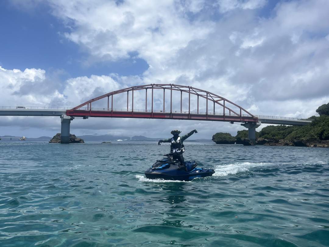【沖縄・うるま市】☆NEW☆ 綺麗な海で爽快にドライブ！【ジェットスキーレンタル1日プラン】※要免許