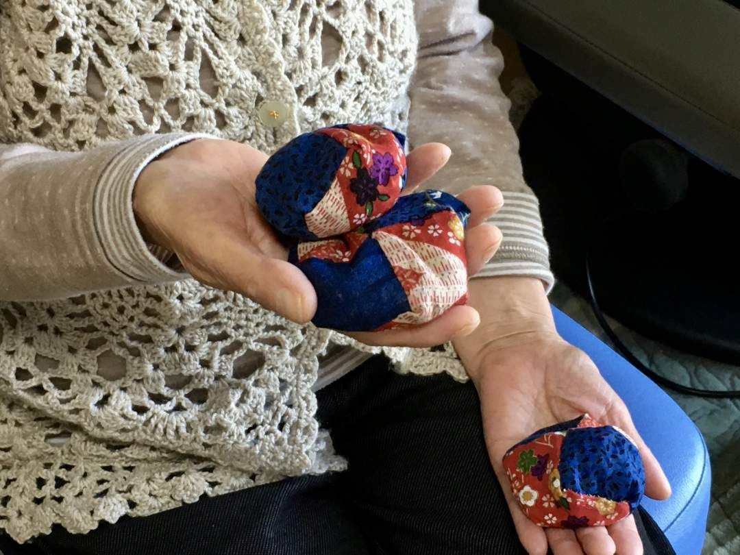 【福島・柳津】昔ながらのお手玉作りと、囲炉裏かこんで会津の郷土料理「こづゆ」作り