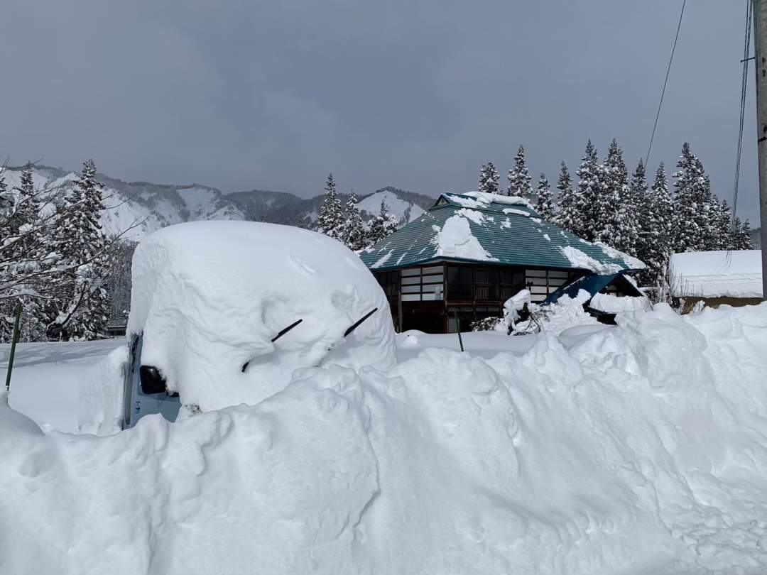 ご覧の通り、掘り出さないと出勤もできなくなる場合もあります。