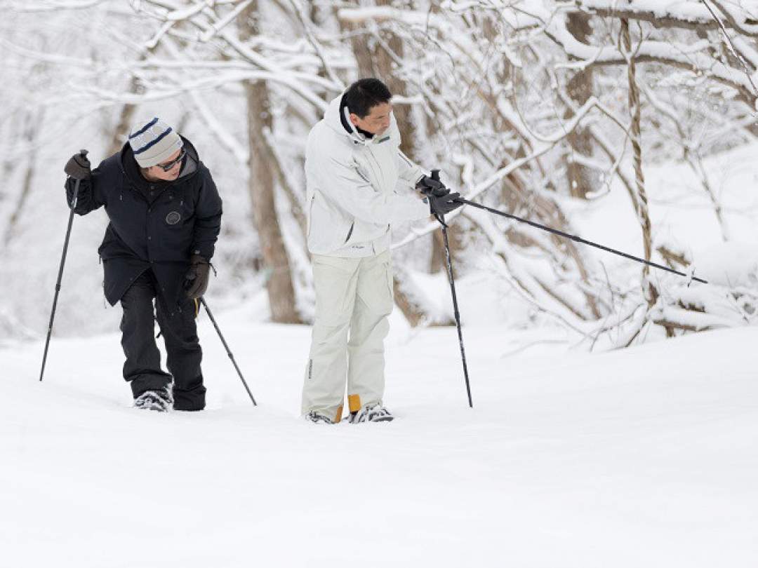 【新潟・越後湯沢】雪国を満喫！スノーシュートレッキング（秋葉山）