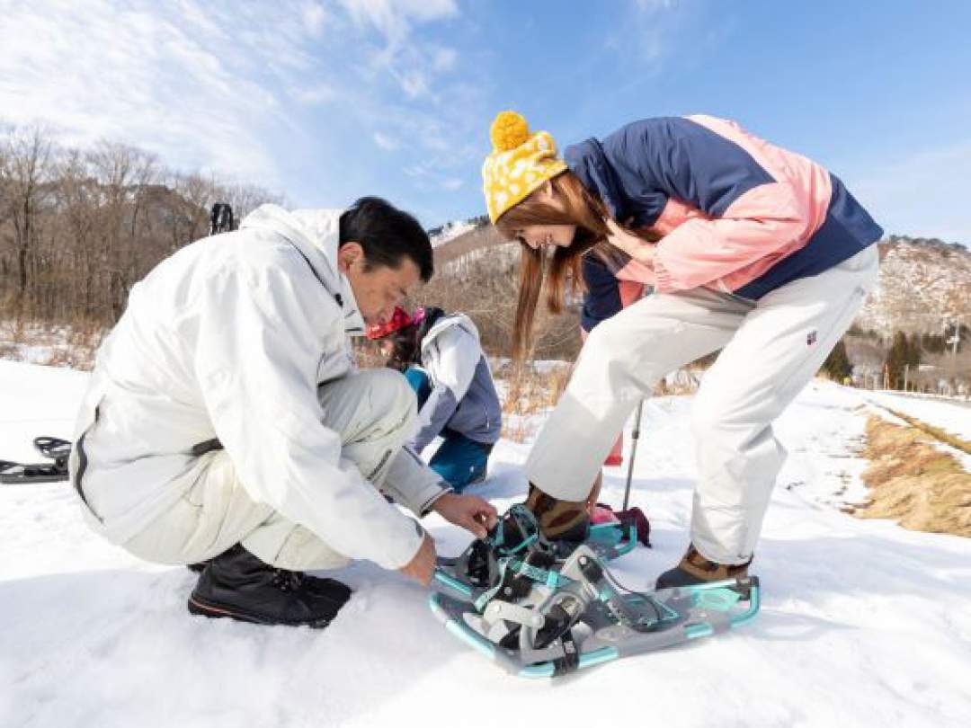 【新潟・越後湯沢】雪国を満喫！スノーシュートレッキング（秋葉山）