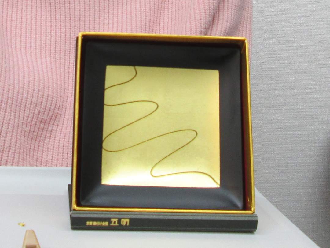 このケースは京都の紙箱メーカーさんと体験用にオリジナルで作った
カッコいいと大好評のスペシャルケースです。