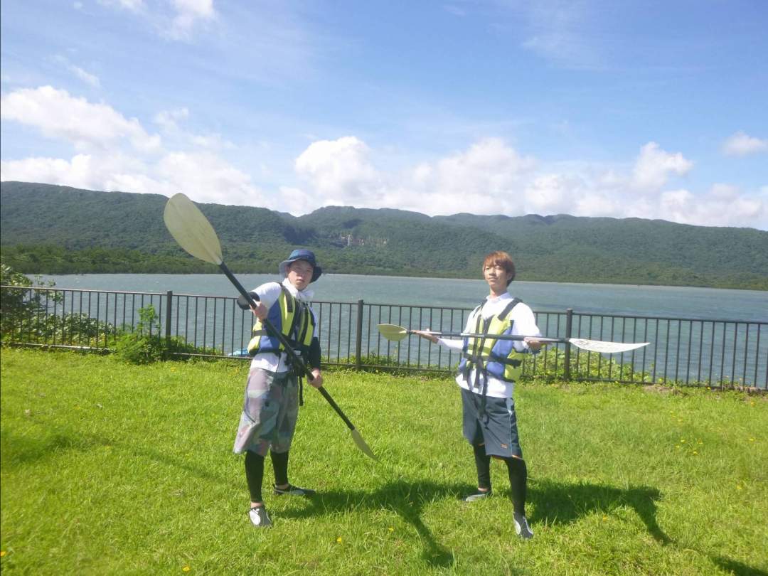 ツアー出発地点、ツアー服装