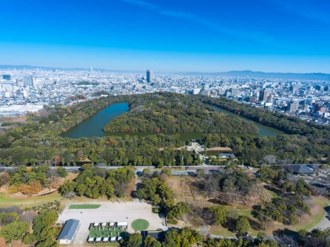 【大阪・堺】百舌鳥古墳群ガイドツアー｜気球に乗って空から古墳見学＆堺伝統の絞り染め体験付き