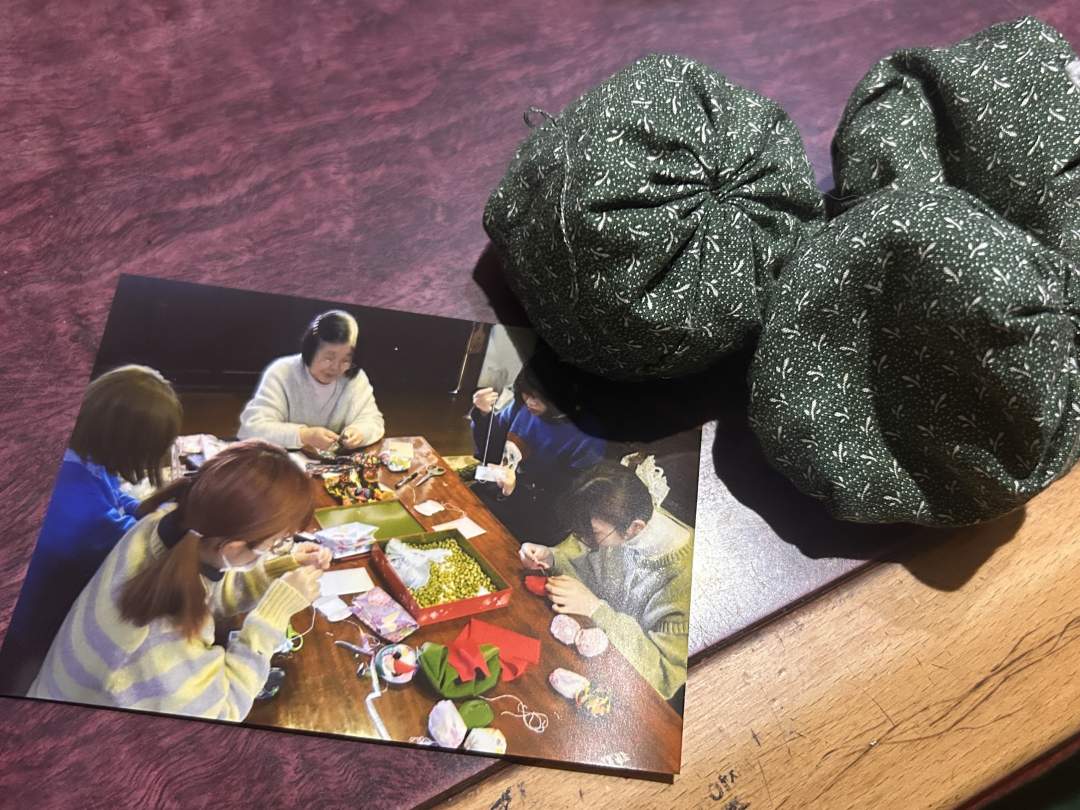 古豆でつくるお手玉は、カラカラといい音で手になじむ！