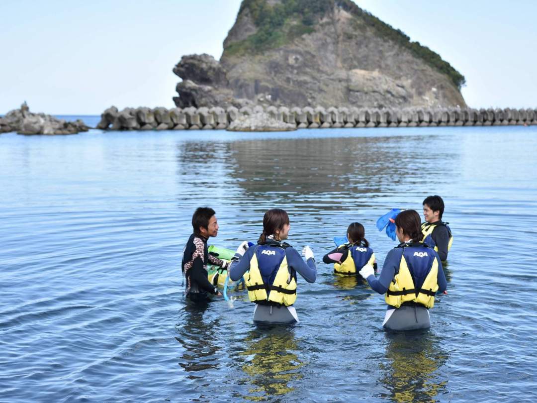 浅瀬で講習泳げない方も安心して行えます