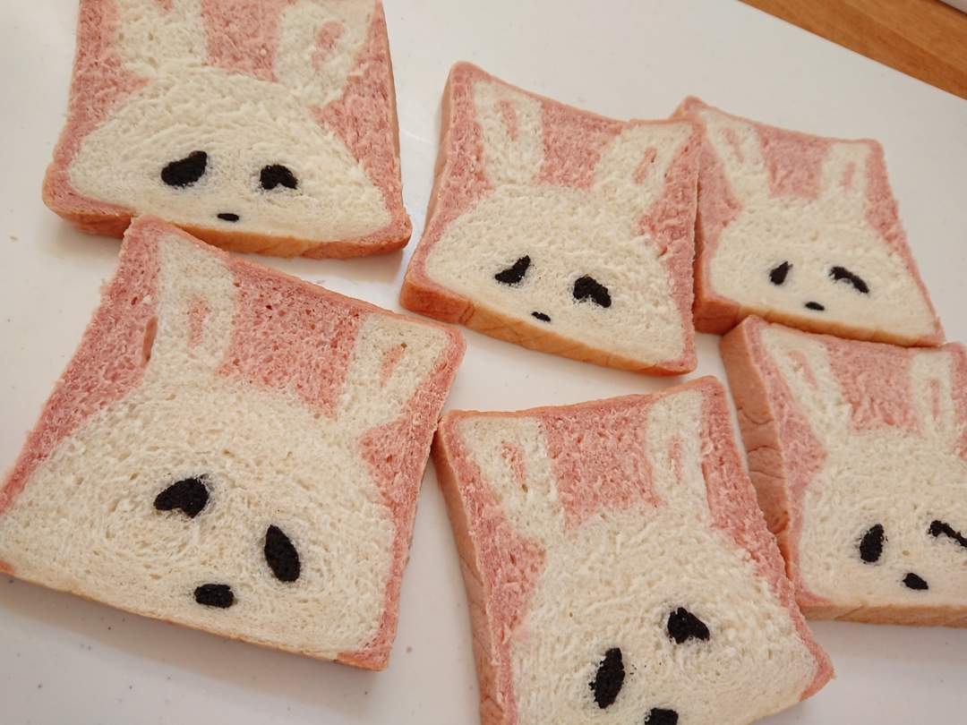 金太郎飴みたいなパン作り　　デコ食パン
