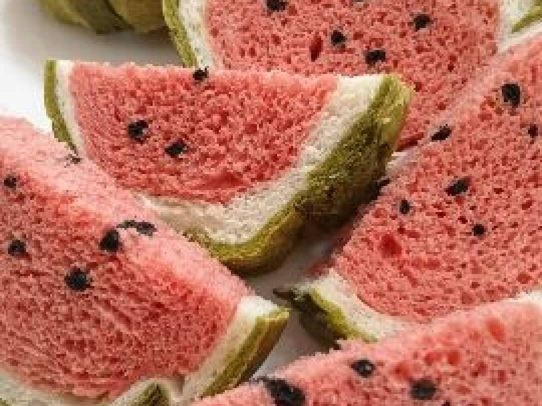 金太郎飴みたいなパン作り　　デコ食パン