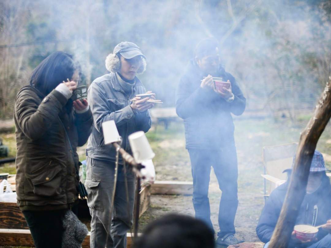 【福岡・糸島】手ぶらでモクモク焚火料理を楽しもう!!