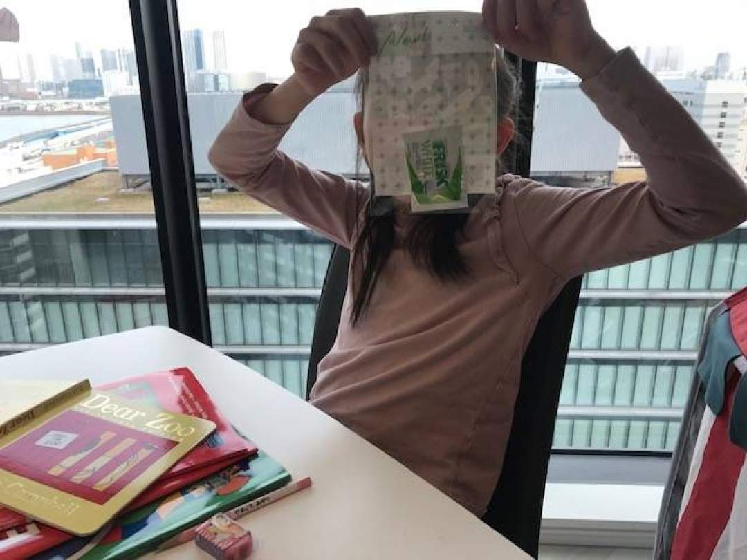 いつも元気なAちゃん。
彼女とは出張レッスンでゲーム・テキストを含んだレッスンをしてます。
楽しく取り組んでます。