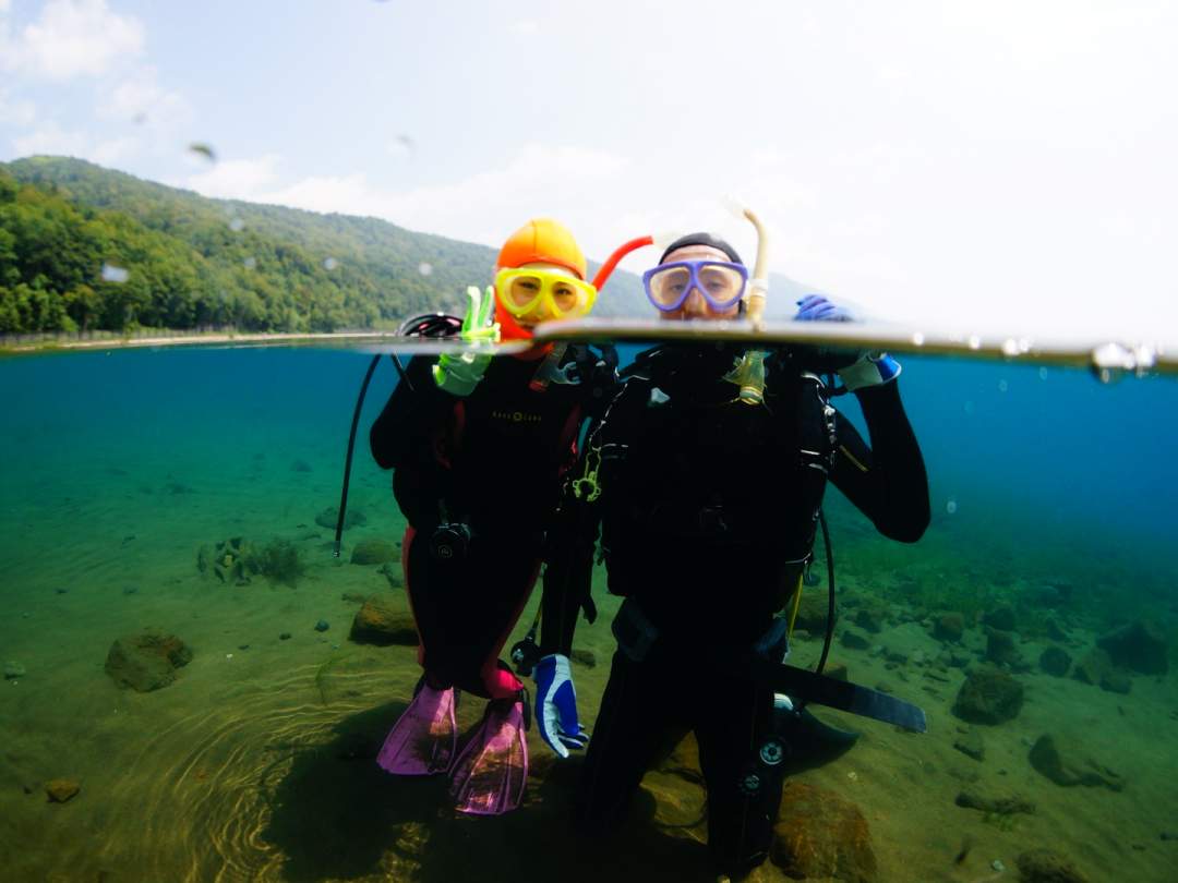 北海道支笏湖ダイビング ・１名様より催行。世界屈指の透明度の湖で潜る。午前2DIVE(午後から参加2DIVEも可能）