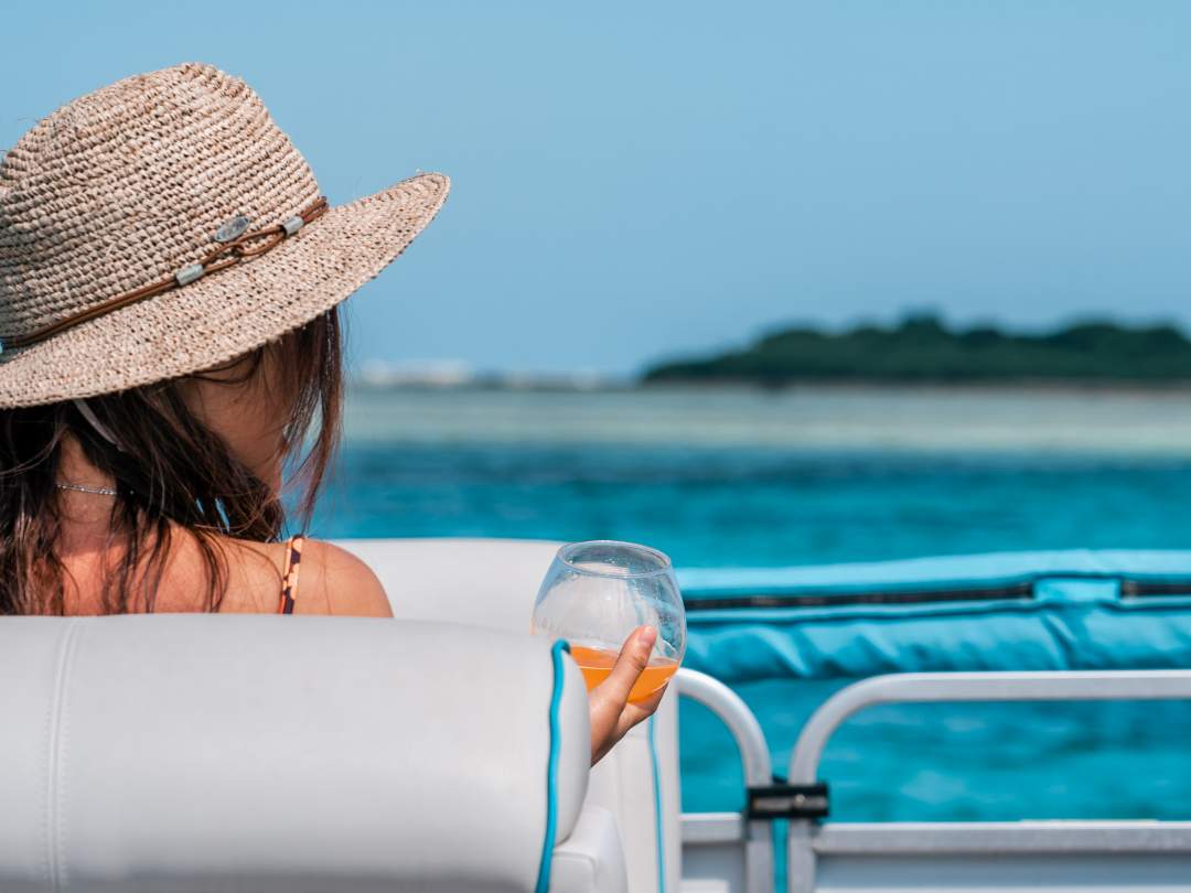 【沖縄・石垣島】驚くほどに透き通った石垣グリーンの海を堪能するCRUISING【全額返金保証】