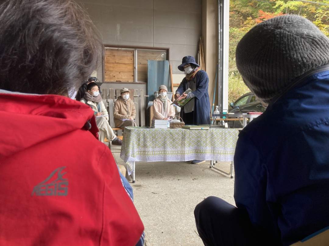 簡単なまとめかたをワークショップ形式で行います。約１時間。