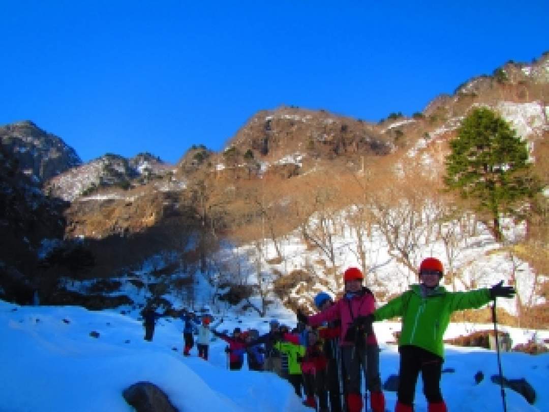 【栃木・日光】女子限定！日光が誇る氷の神殿★雲竜渓谷トレッキングへ！