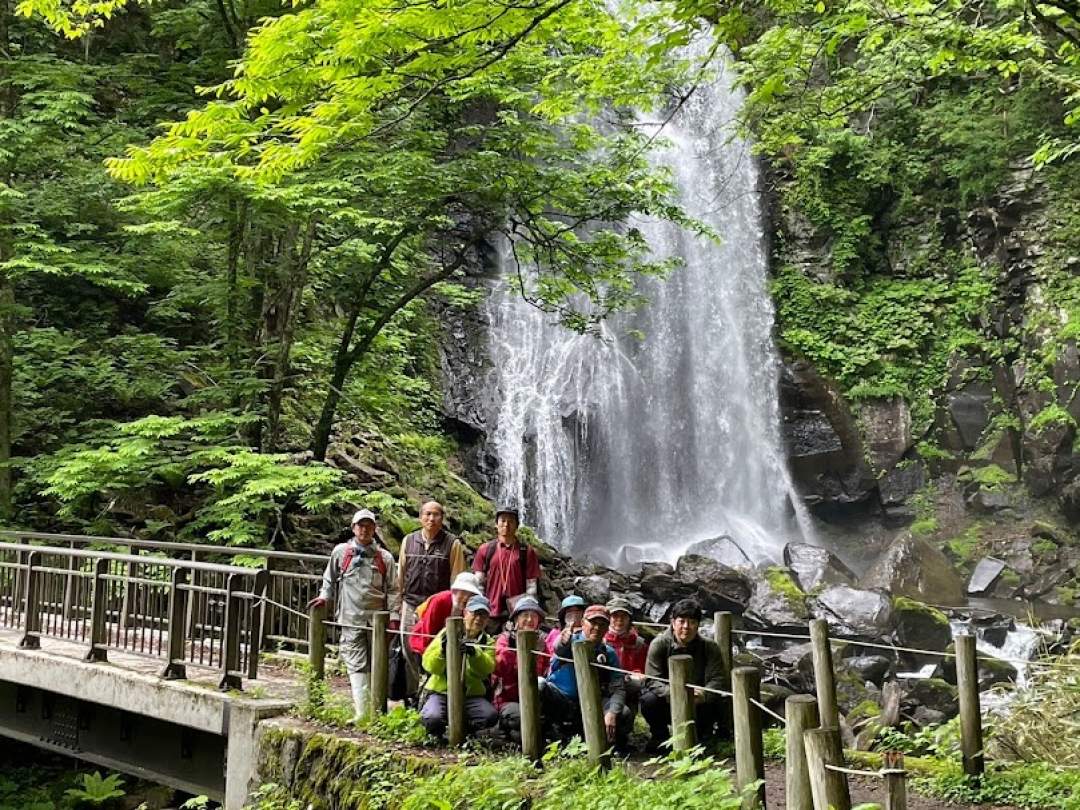 かつての写真と同じように並んでみました。