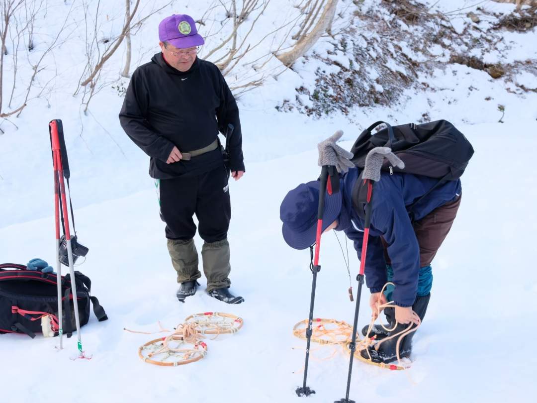 三島町・間方で奥会津の必需品「かんじき」を作って、美しい雪上散歩体験