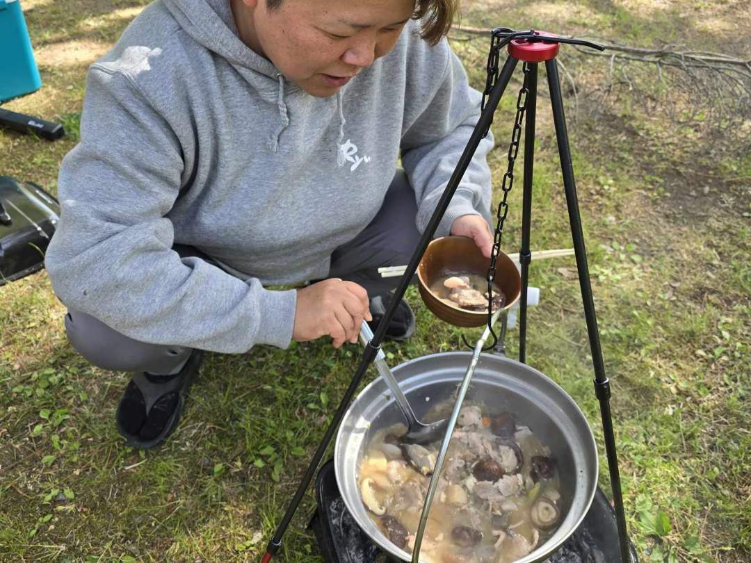 金山町沼沢湖の美しい湖畔で大人のリトリートキャンプ！