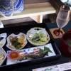 地域の食材・伝統料理を屋形船で。霧幻峡特別船「青漆」で進むナイトタイムツアー
