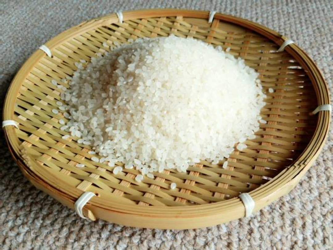 自然米を大粒のみを厳選しました。