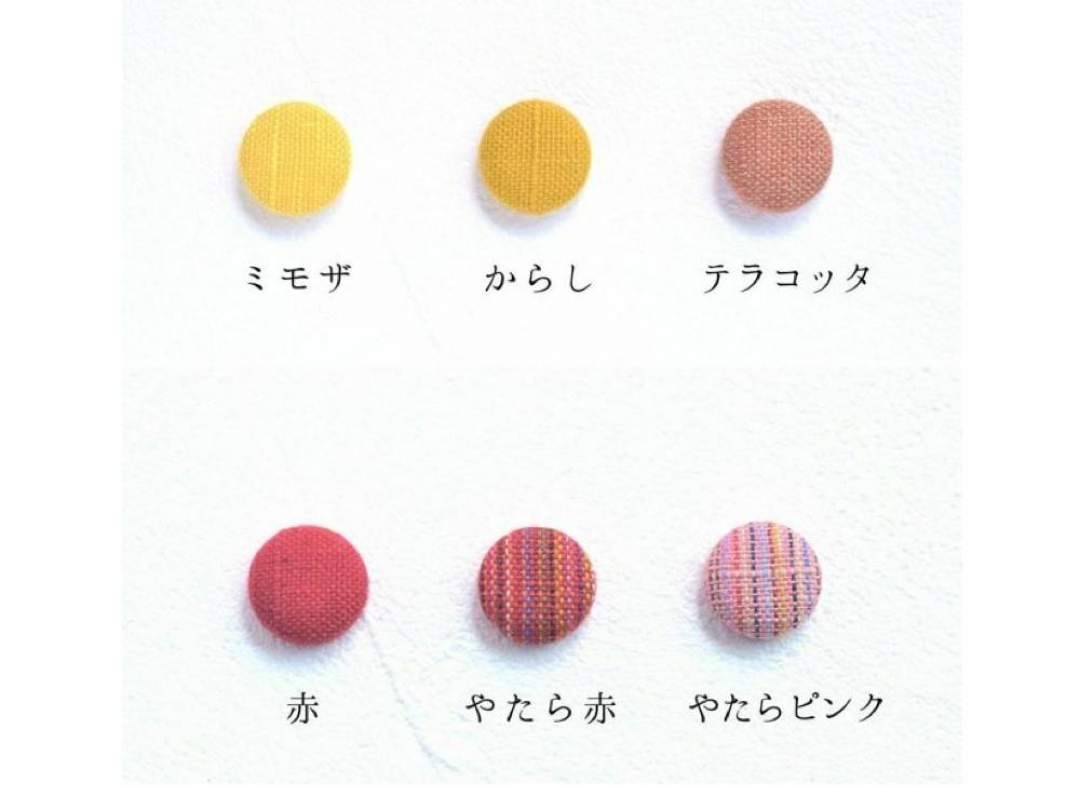 7. ミモザ
8. からし
9. テラコッタ
10. 赤
11. やたら赤
12. やたらピンク